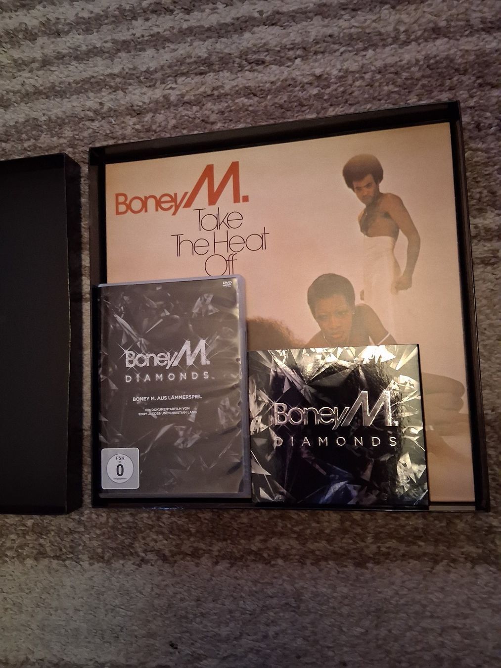 Dischi in vinile: Boney M. Diamonds- Édition Limitée- CD/Vinyle/DVD – Nuovo (secondo la descrizione) da Aigle venduto da Marcagapit 2