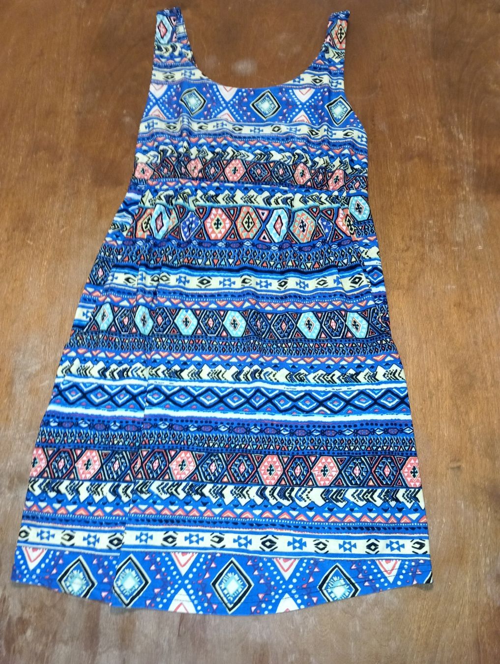 Vestiti: Sommerliches Kleid mit Muster, Grösse M – Nuovo (secondo la descrizione) da Tamins venduto da LisaMorpurgo 1