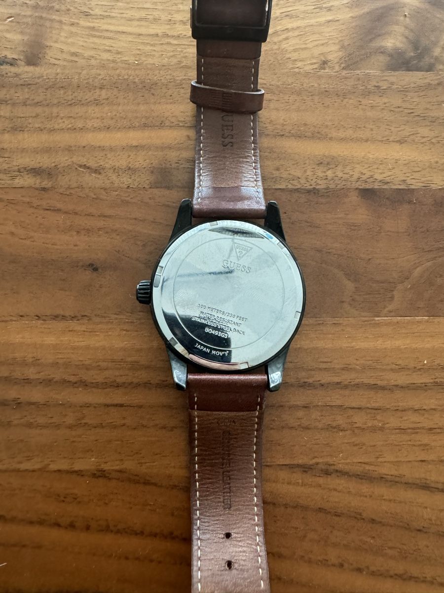 Guess Uhren: Guess Herrenuhr mit Lederarmband – Gebraucht aus Luzern von anavuk 3