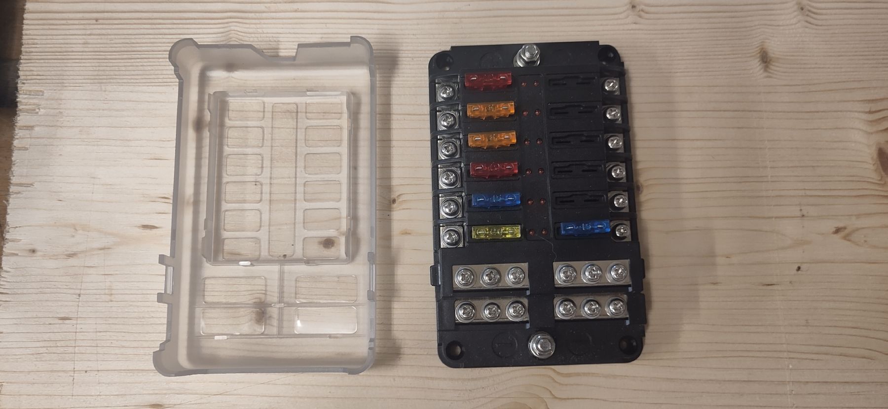 Alimentazione elettrica: DC Sicherungsverteiler – Usato da Liebefeld venduto da robi15blue 1