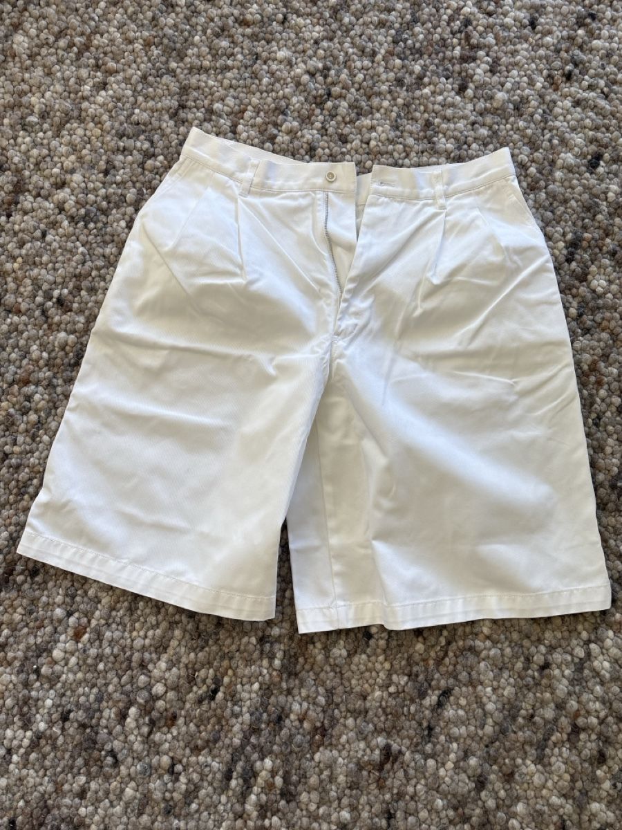 Comme Des Garcons Hosen:  Comme des Garcons Shorts new condition – Neu und originalverpackt aus Zürich von pau_d5s8