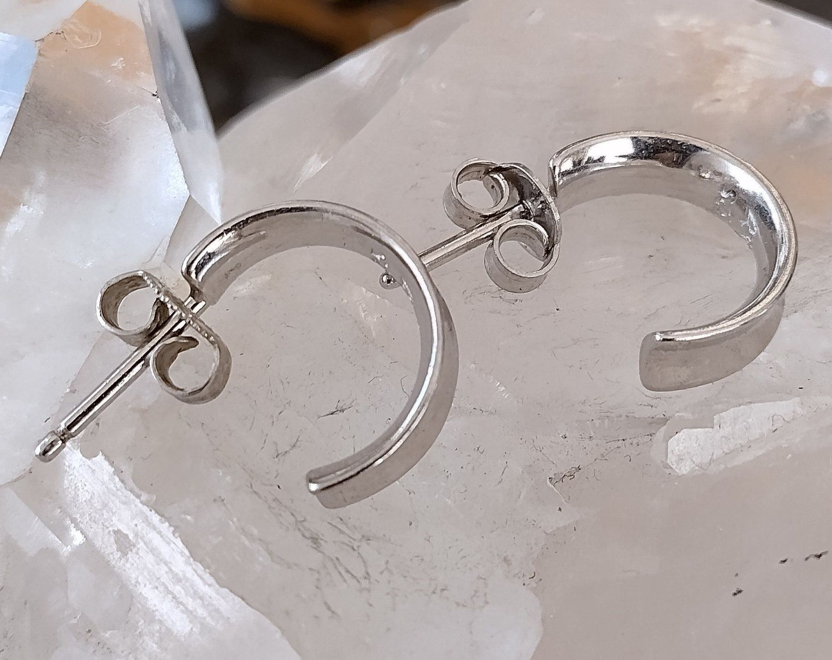 Orecchini pendenti & Orecchini a lobo: OHRRINGE IN 925 SILBER HALB CREOLEN – Usato da Romanshorn venduto da BoutiqueA 1