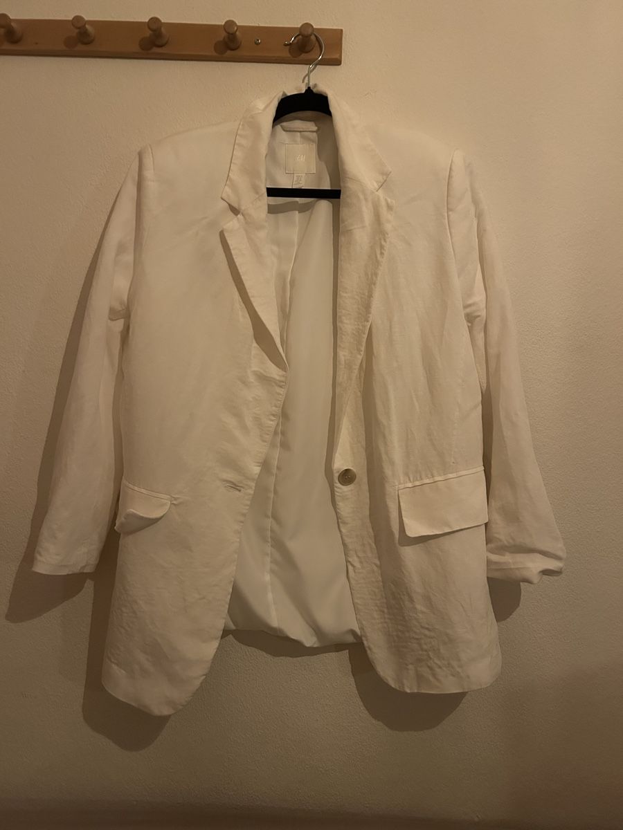 H&M Vestes: Blazer H&M blanc – D'occasion à Grand-Lancy par eli_x5k9