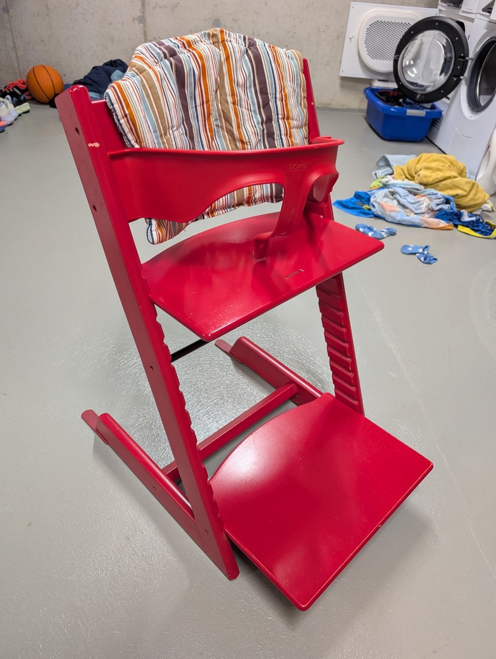 Stokke Seggioloni: Stokke Tripp Trapp mit Baby Kit – Usato da Lausen venduto da Fructis200