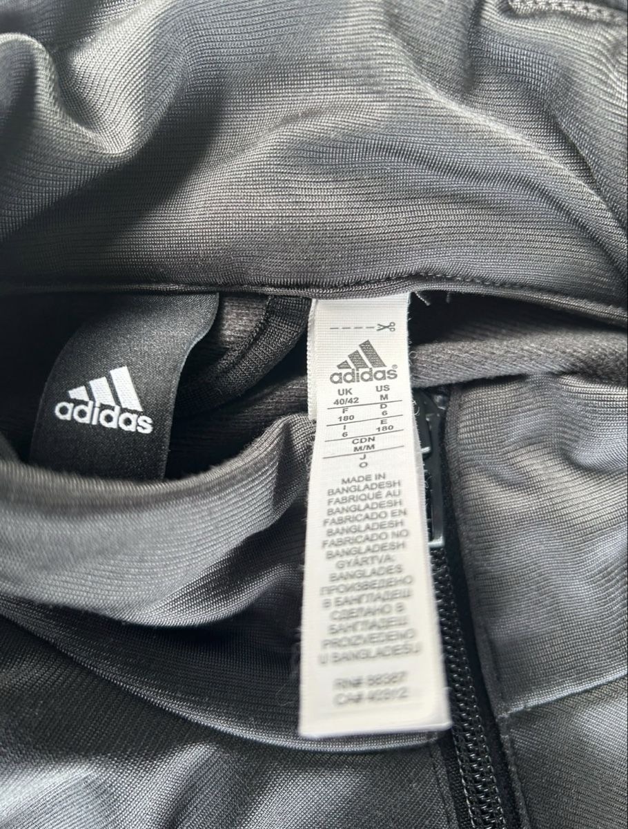 Adidas Lotti di vestiti: Adidas Trainingsjacke + Trainingshose Set – Usato da Belp venduto da jon_y6sj 1