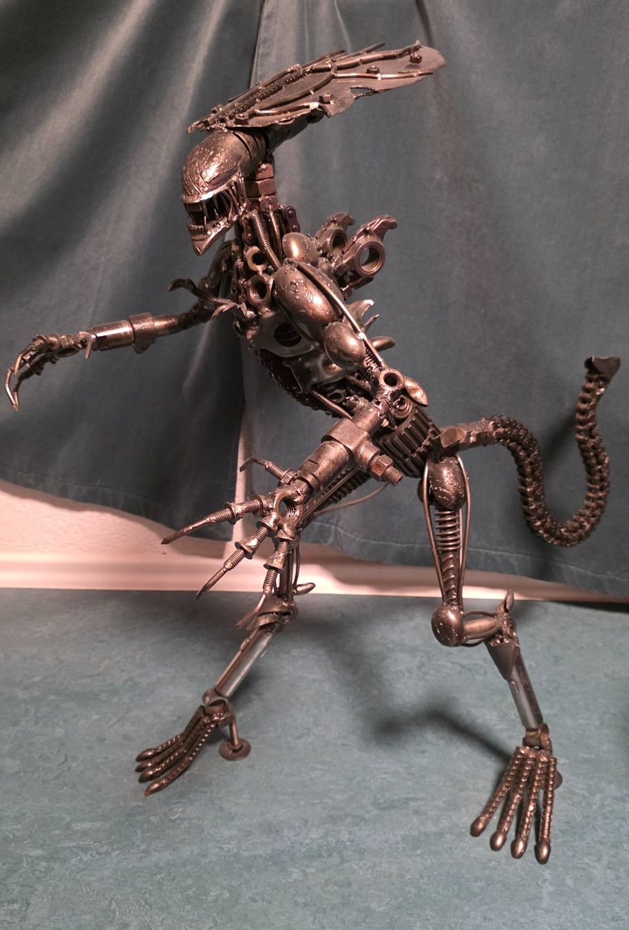 Sculture & Statue: Xenomorph Queen Alien Metallskulptur – Usato da Büsserach venduto da aur_xn86