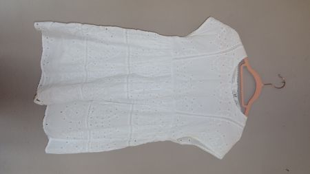 Süsses weisses Sommerkleid mit Lochstickerei Gr. S
