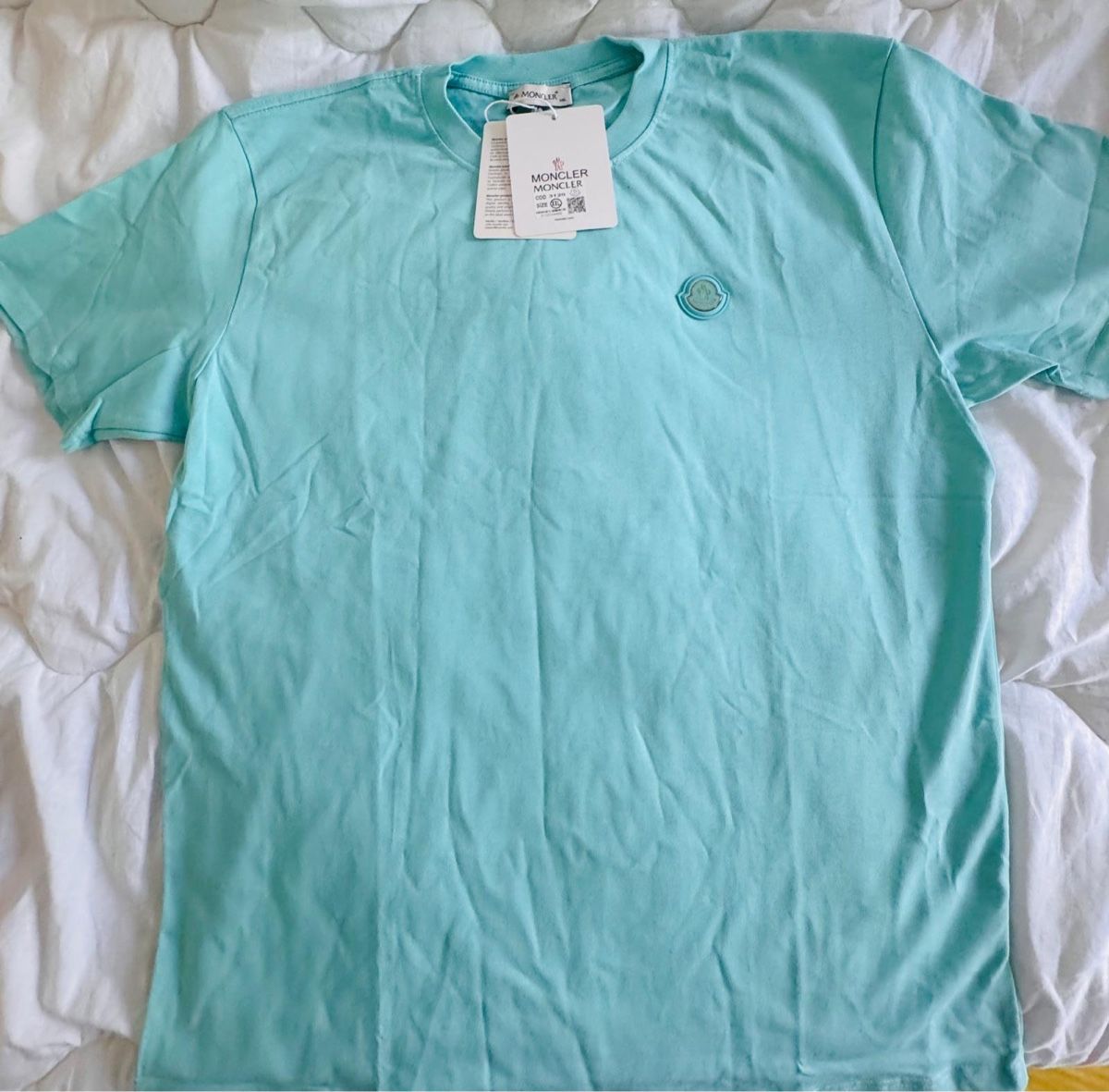 Moncler T-shirt: T-Shirt Moncler XXL – Nuovo e nell'imballaggio originale da Luzern venduto da Arbey_romero80