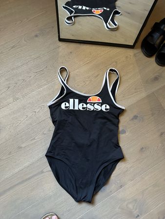 Badeanzug Ellesse M Neu