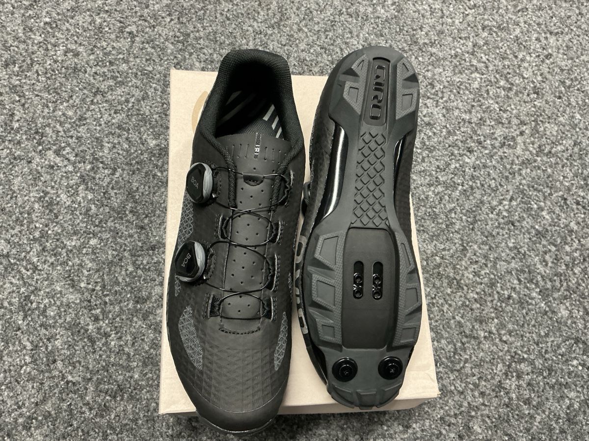 Giro Herrenschuhe: Giro Sector taille 44 – Neu und originalverpackt aus Borex von b-cycle 1