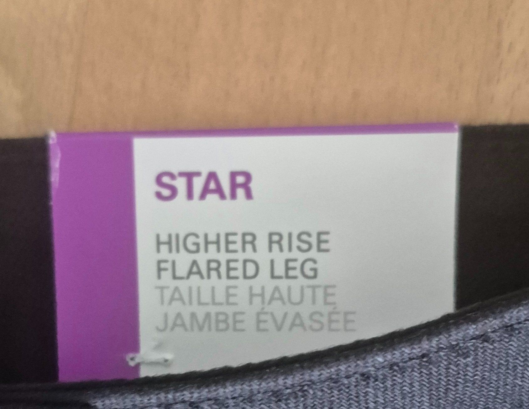 Esprit Jeans: Esprit Jeans schwarz, Grösse 28/34, NEU! – Nuovo (secondo la descrizione) da Killwangen venduto da Bianca790 2
