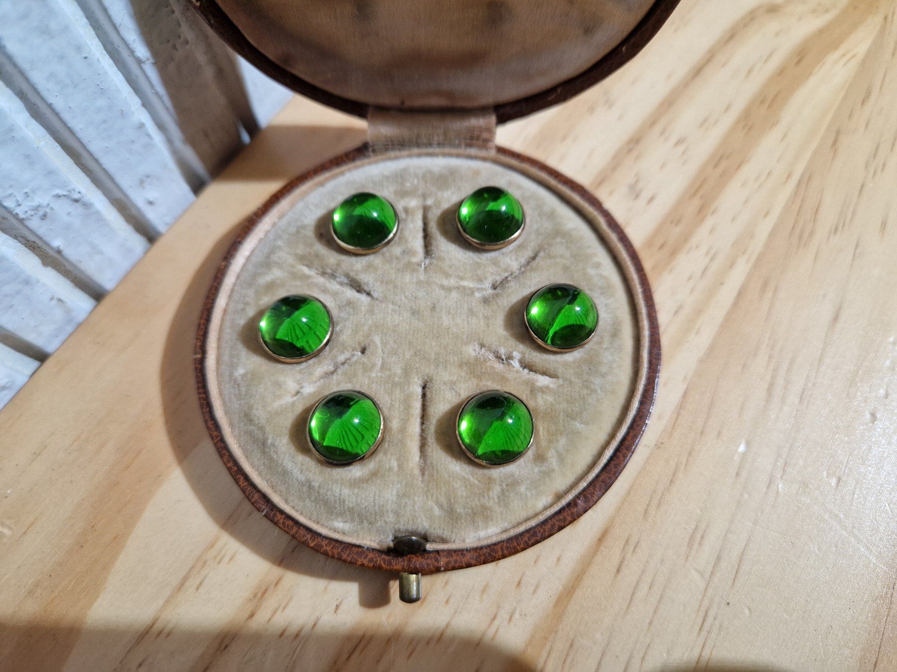 Boutons: Knöpfe antik – D'occasion à Seedorf BE par Stibutz 1