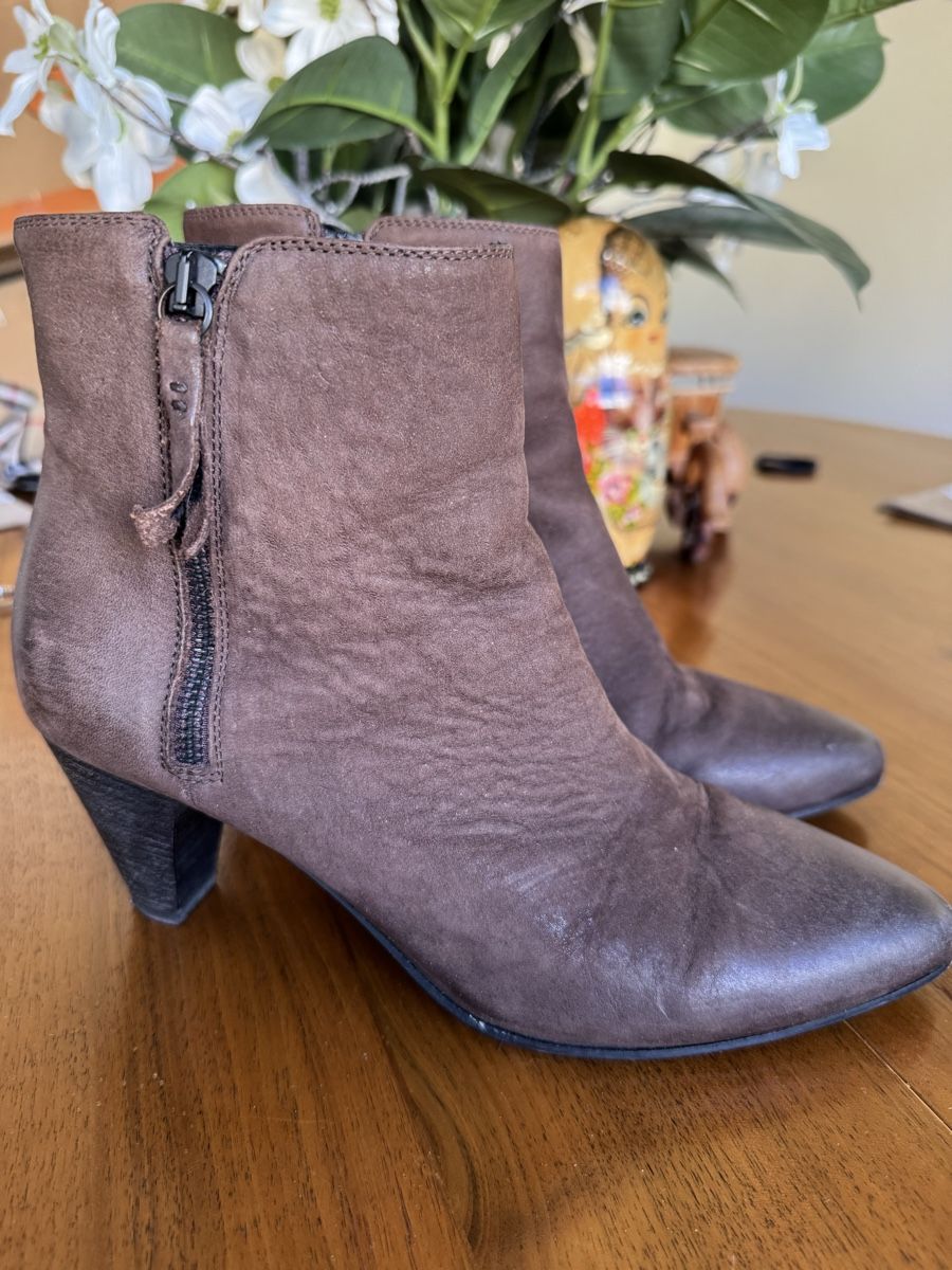 Benci Brothers Scarpe da donna: Brown leather ankle boots size 39 – Usato da Zürich venduto da diy_h7t8