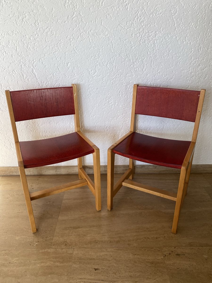 Stühle: 2 x wooden kids chairs – Gebraucht aus Nürensdorf von cam_nbr6
