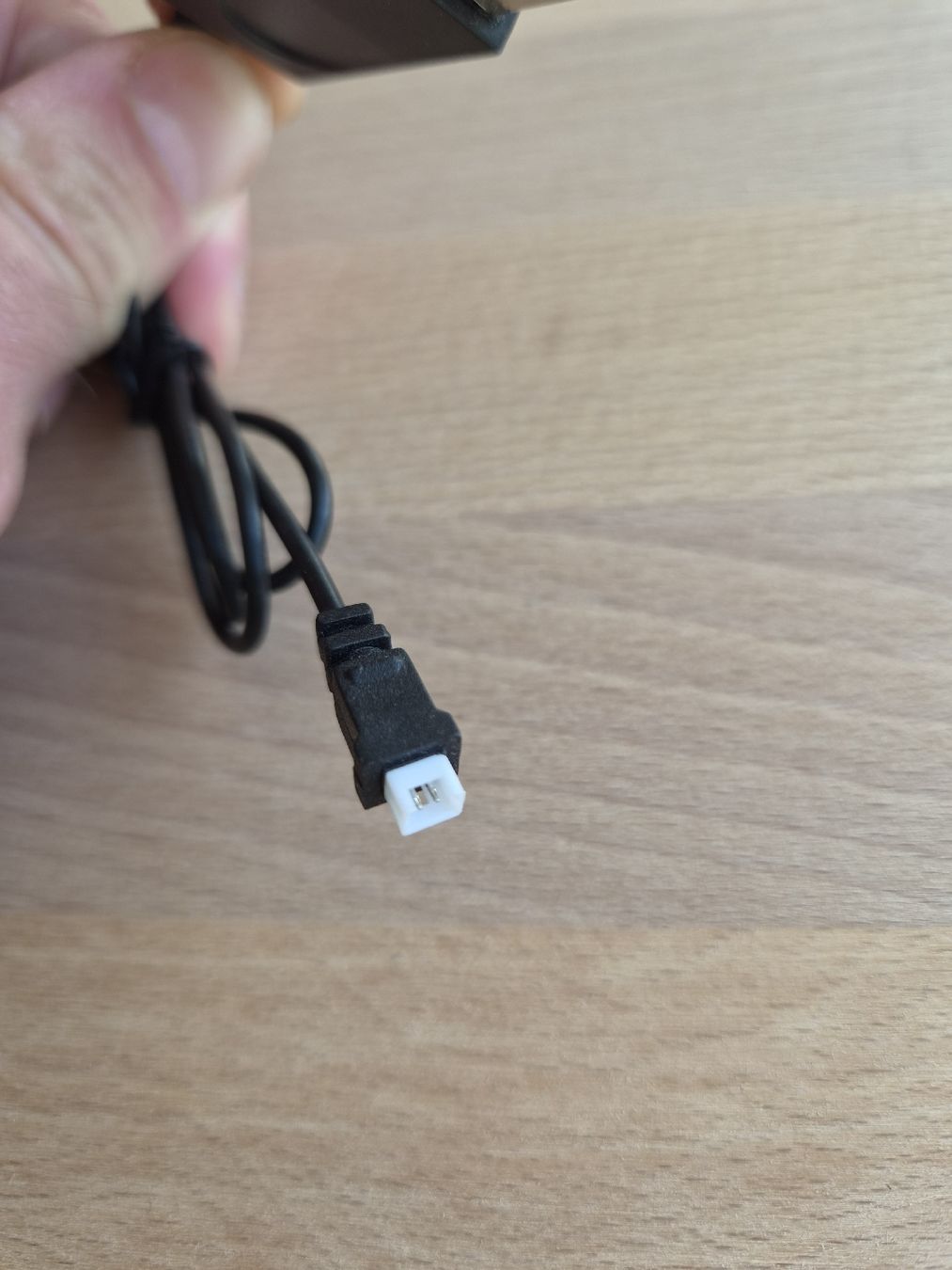 Batterie, Caricabatterie & Alimentatori: USB-Ladegerät für RC-Akkus – Usato da Frauenfeld venduto da Bubich19 1