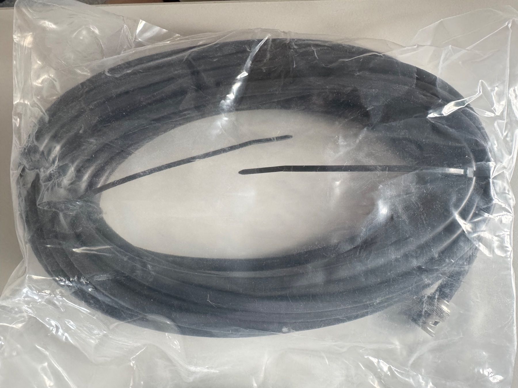 Shure Cavi: Shure Wireless Systems Antennenkabel Coax BNC - BNC 25 ft. – Nuovo e nell'imballaggio originale da Weinfelden venduto da rizzla360 3