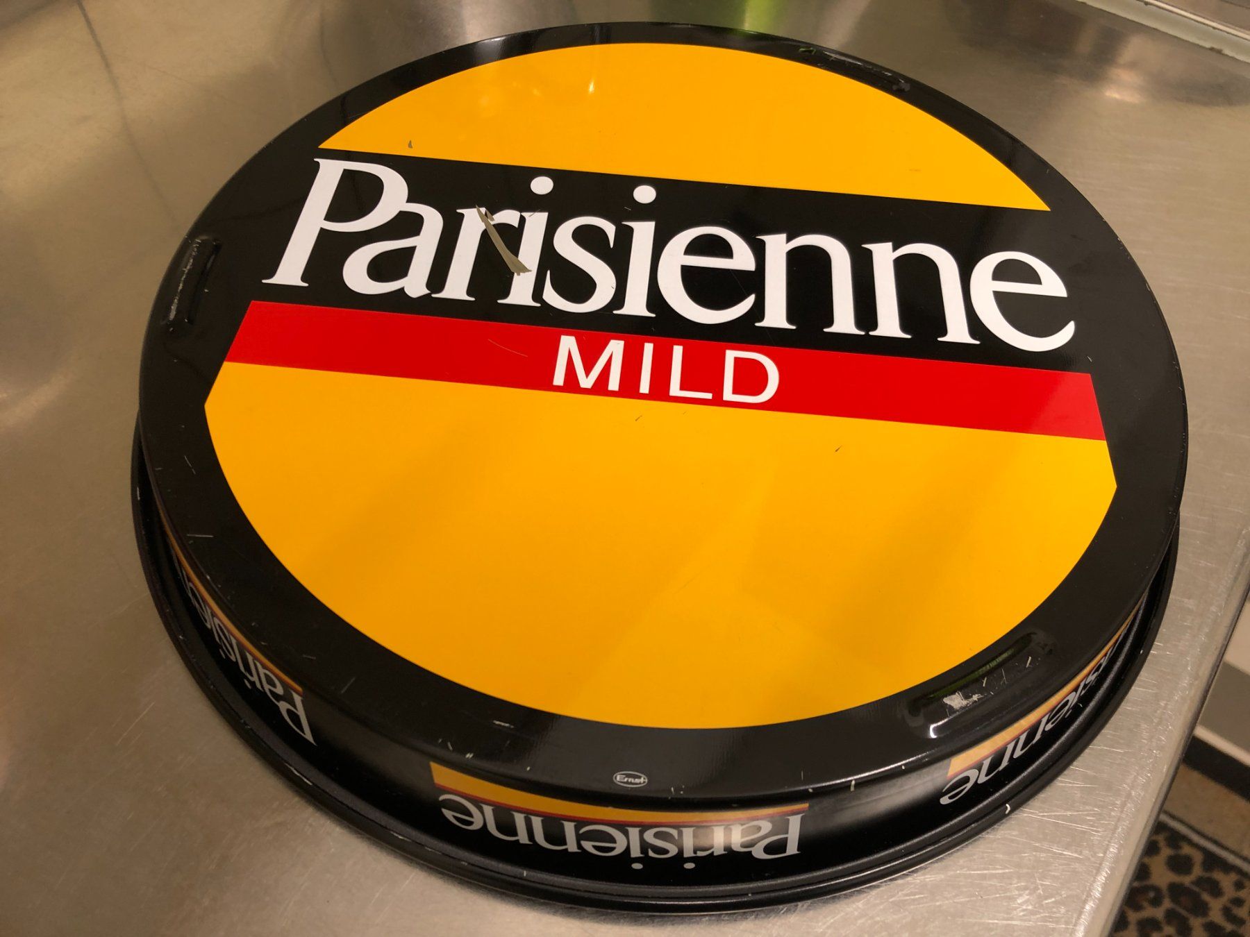 Alle Dekorationen: Metalltablett Parisienne Zigaretten Werbung Retro Vintage... – Gebraucht aus Zürich von Tivoli2 3