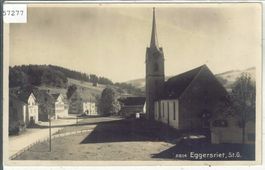 Eggersriet - Dorfpartie mit Kirche