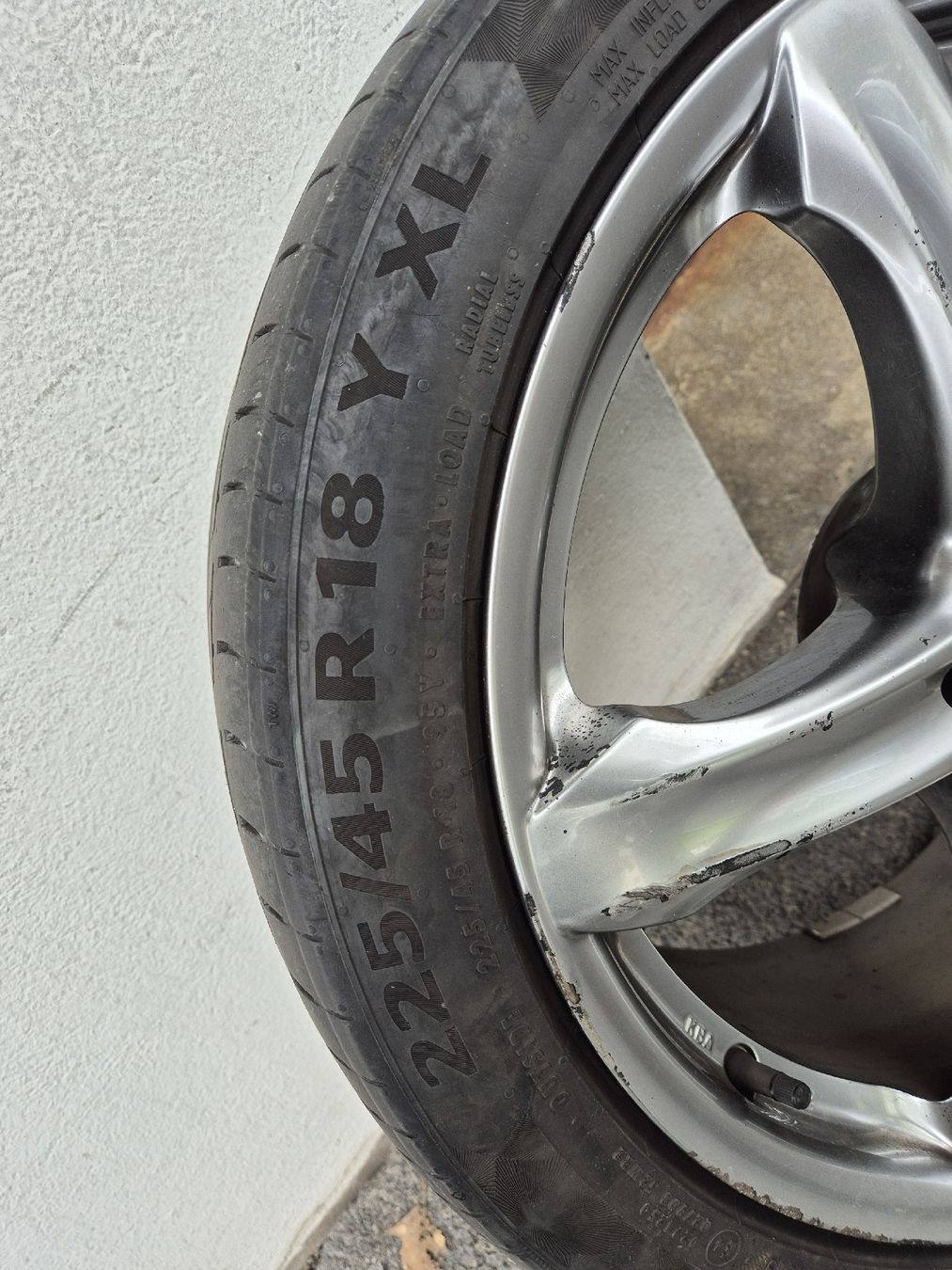 Jantes: 225 / 45 R18 – D'occasion à Luzern par Sokol25 2