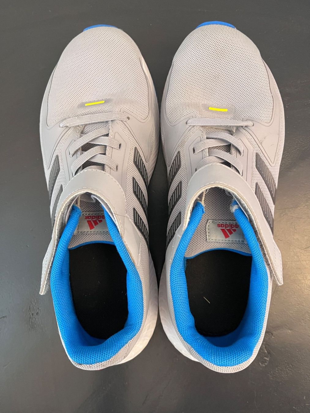 Adidas Scarpe da uomo: Adidas-Turnschuh, Grösse 38 2/3 – Usato da Langendorf venduto da Wubri 2