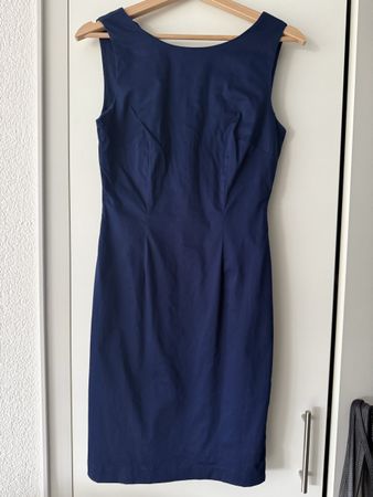 Etui Kleid Gant Gr. 32