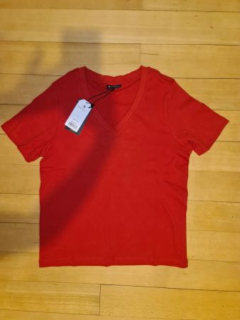 T-Shirt Moraj rot V-Ausschnitt Grösse L neu mit Etikett