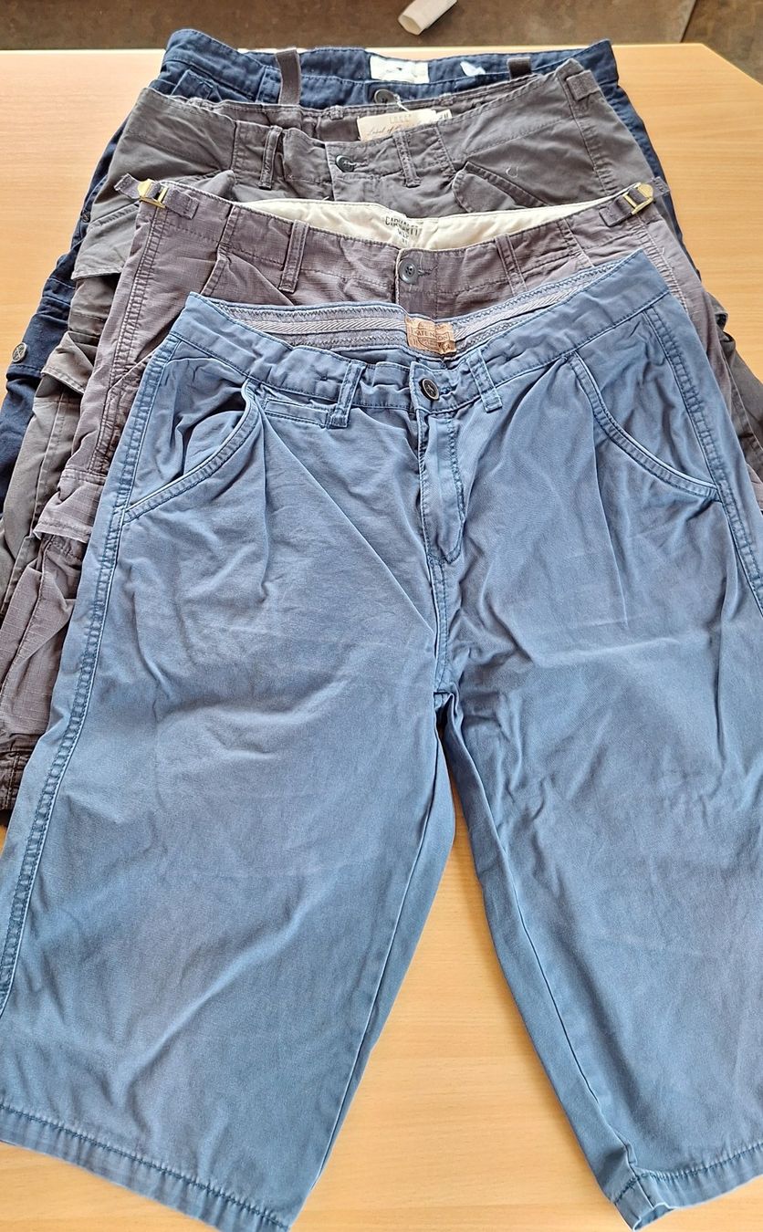 Kleiderpakete: Kurze Hosen "M" – Gebraucht aus Balzers von Loona7