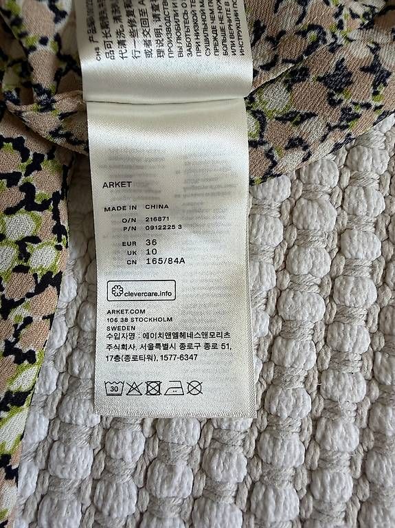 Vestiti: Arket Kleid – Usato da Winterthur venduto da MaritaE 2