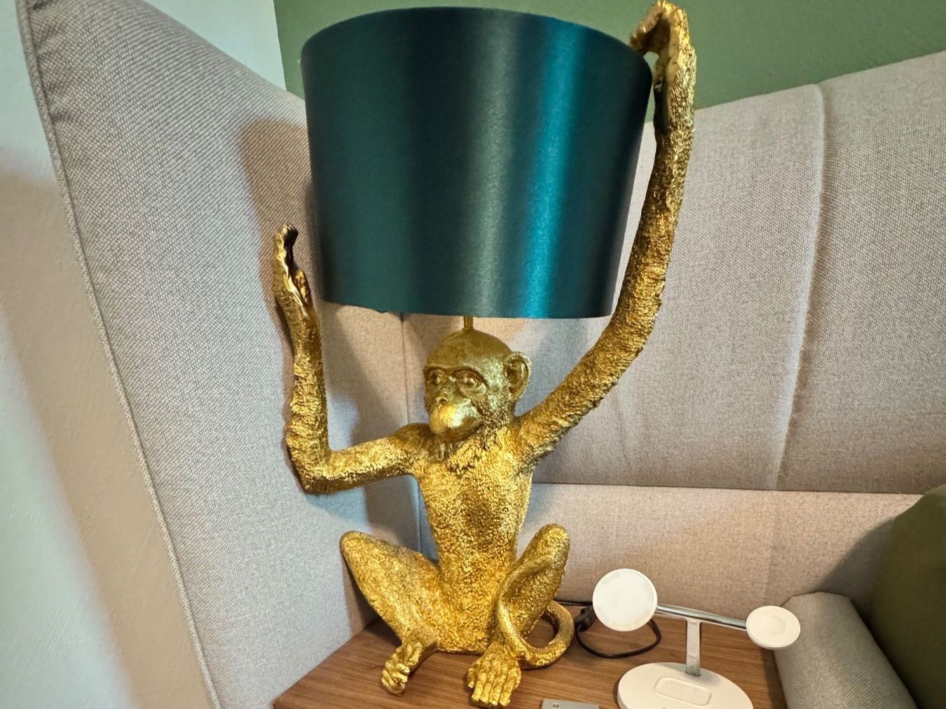 Kare Lampade: KARE Gold Monkey Table Lamp with Green Shade – Usato da Buttwil venduto da Polina_Belin
