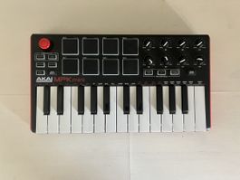 AKAI MPK mini MKII MIDI Controller Keyboard guter Zustand
