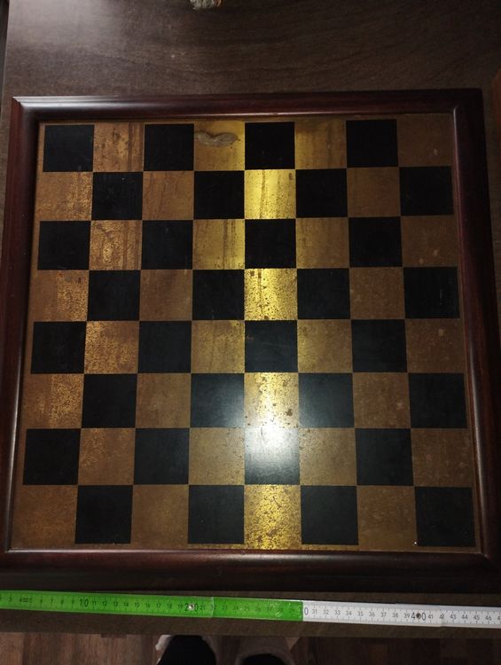 Schach scacchiera con scacchi 