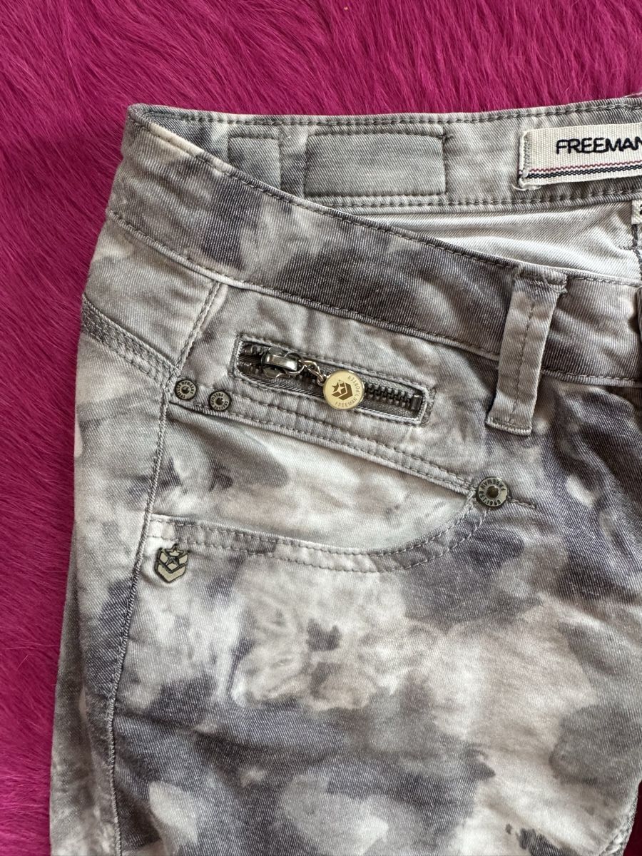 Freeman T. Porter Jeans: Jeans von FREEMAN T.PORTER / Grösse: 27 – Gebraucht aus hendschiken von hippielfe 1