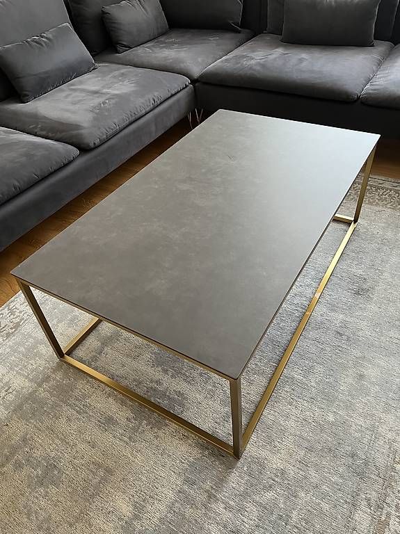 Tavoli: Couchtisch Glaskeramik – Usato da Rorschach venduto da en.bajra