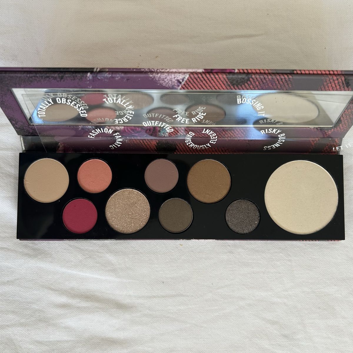 Mac Cosmetics Make-up: Palette de fards à paupières MAC "Risk Taker"  – Nuovo (secondo la descrizione) da Genève venduto da Niara18 2
