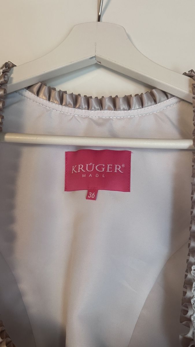 Krüger Robes: Dirndl von Krüger – D'occasion à Grellingen par isa_6yr8 4