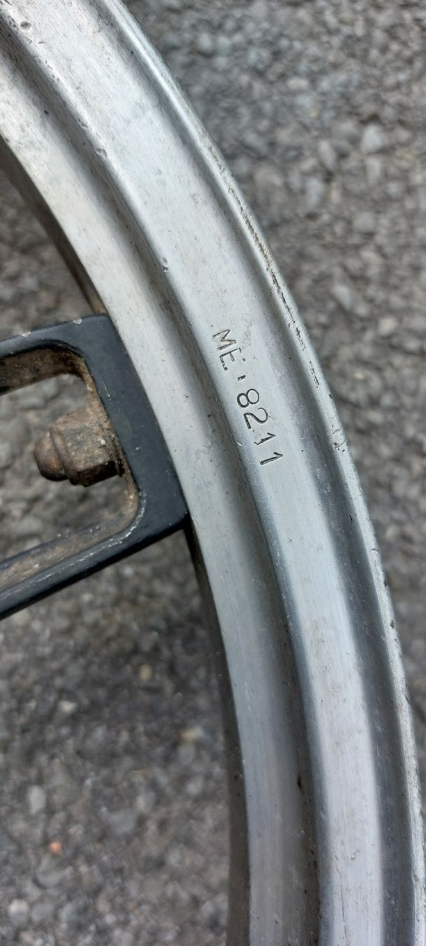 Pneumatici & Ruote complete: Mofa rad 17zoll – Usato da Giswil venduto da Stocki02 5