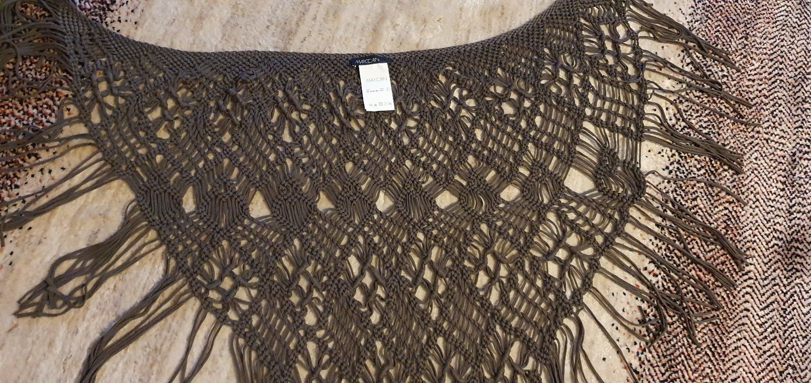 Marc Cain Foulard & Sciarpe: Marc Cain Schal dreieckig – Nuovo (secondo la descrizione) da Unterentfelden venduto da LookoutMt 6