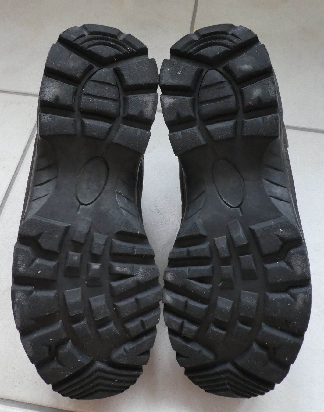 Chaussures femmes: Damen Wanderschuh Grösse 40 – D'occasion à Goldau par Aizo 1