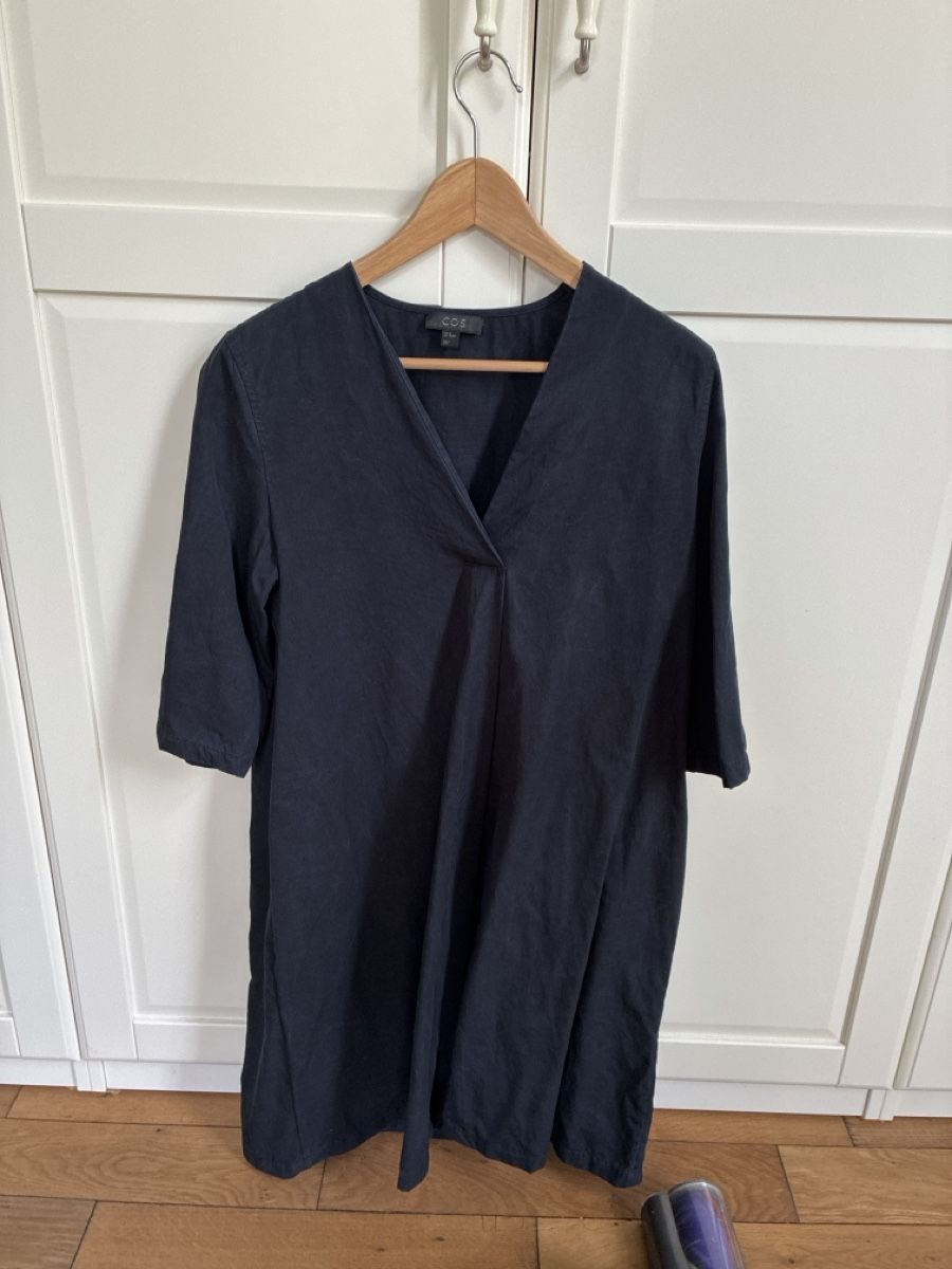 Cos Vestiti: Kleid von Cos – Nuovo (secondo la descrizione) da Dornach venduto da Froschprinzessin01