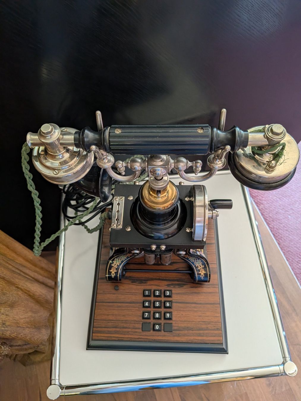 Ericsson Telefoni: Altes LM Ericsson Telefon – Usato da Emmen venduto da Brockofsky 1