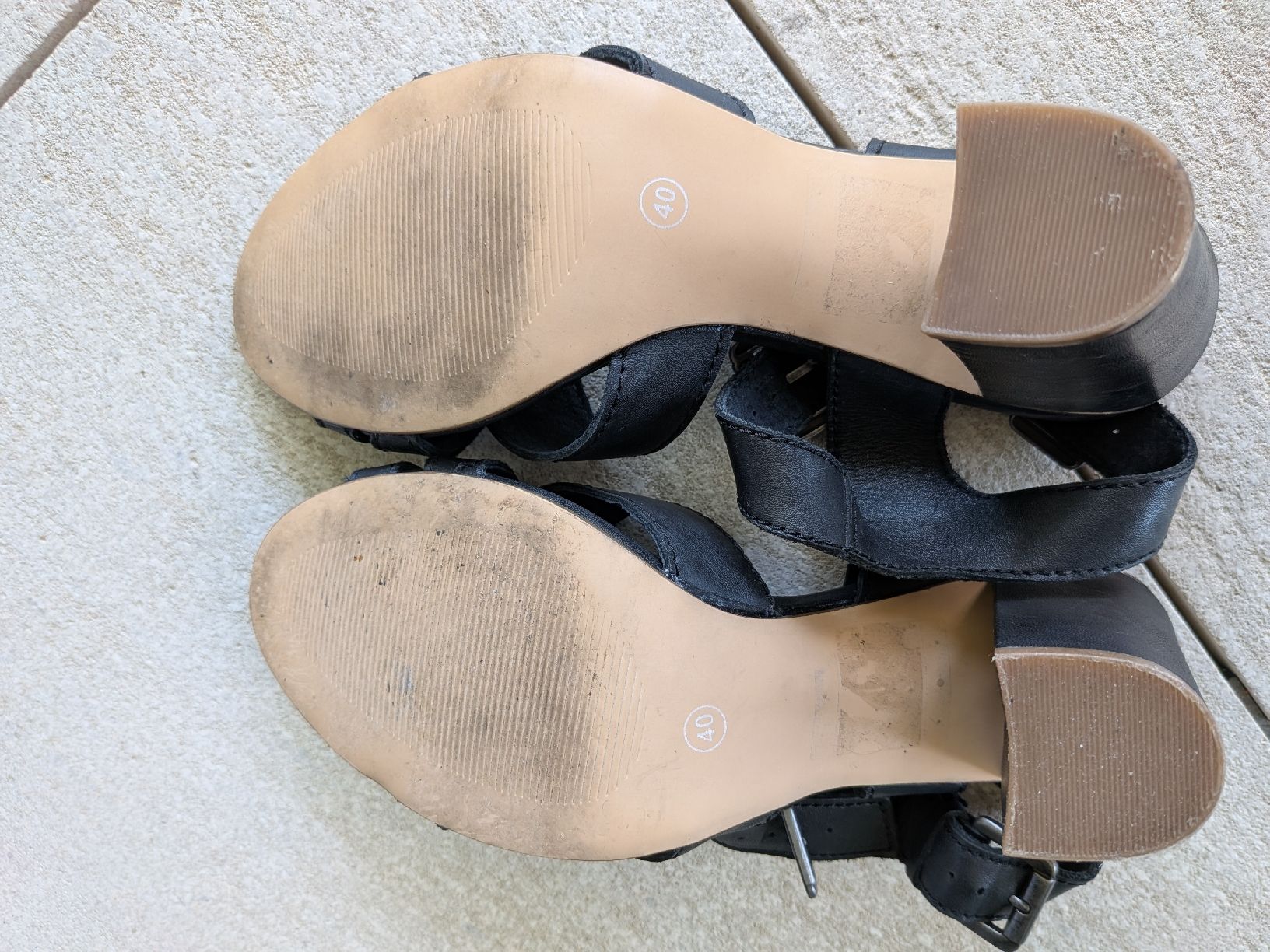 Scarpe da donna: Sandalette Leder Schwarz  – Usato da Lachen SZ venduto da joa_rf9n 3