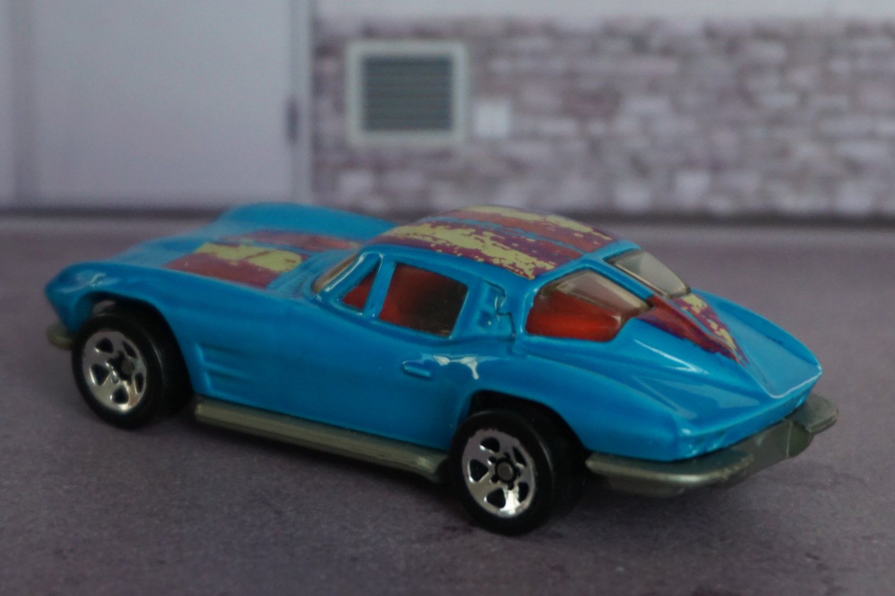 Hot Wheels Modellini d'auto: HotWheels Chevy Corvette Splitt KULT ALT !!!!!!!!!!!!!!!!!!! – Usato da Reiden venduto da Doppeldecker69 1