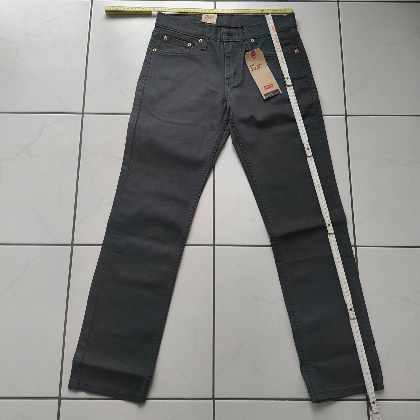 Levi's Jeans: Levis  541 Jeans W 30 – Nuovo (secondo la descrizione) da Uitikon Waldegg venduto da PJLS1 1
