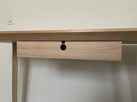 Ikea Scrivanie: LISABO Schreibtisch – Usato da Luzern venduto da gongle88 3