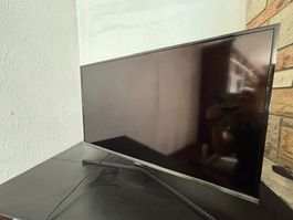 Samsung 32 Zoll Bildschirm mit Fernbedienung