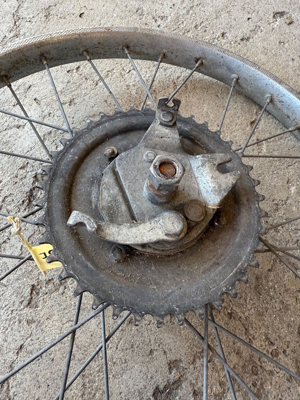 Puch Pièces pour mobylette: Mofa Speichenhinterrad – D'occasion à Fahrni b. Thun par berger_tuning34 1