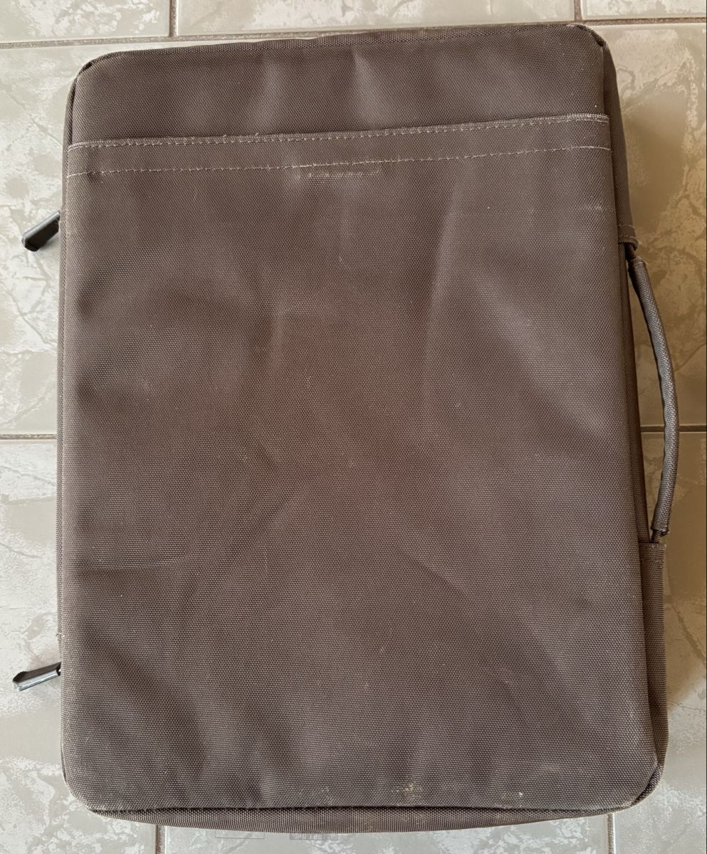 Borse: Housse pour ordinateur portable – Usato da Tramelan venduto da crevette72 3