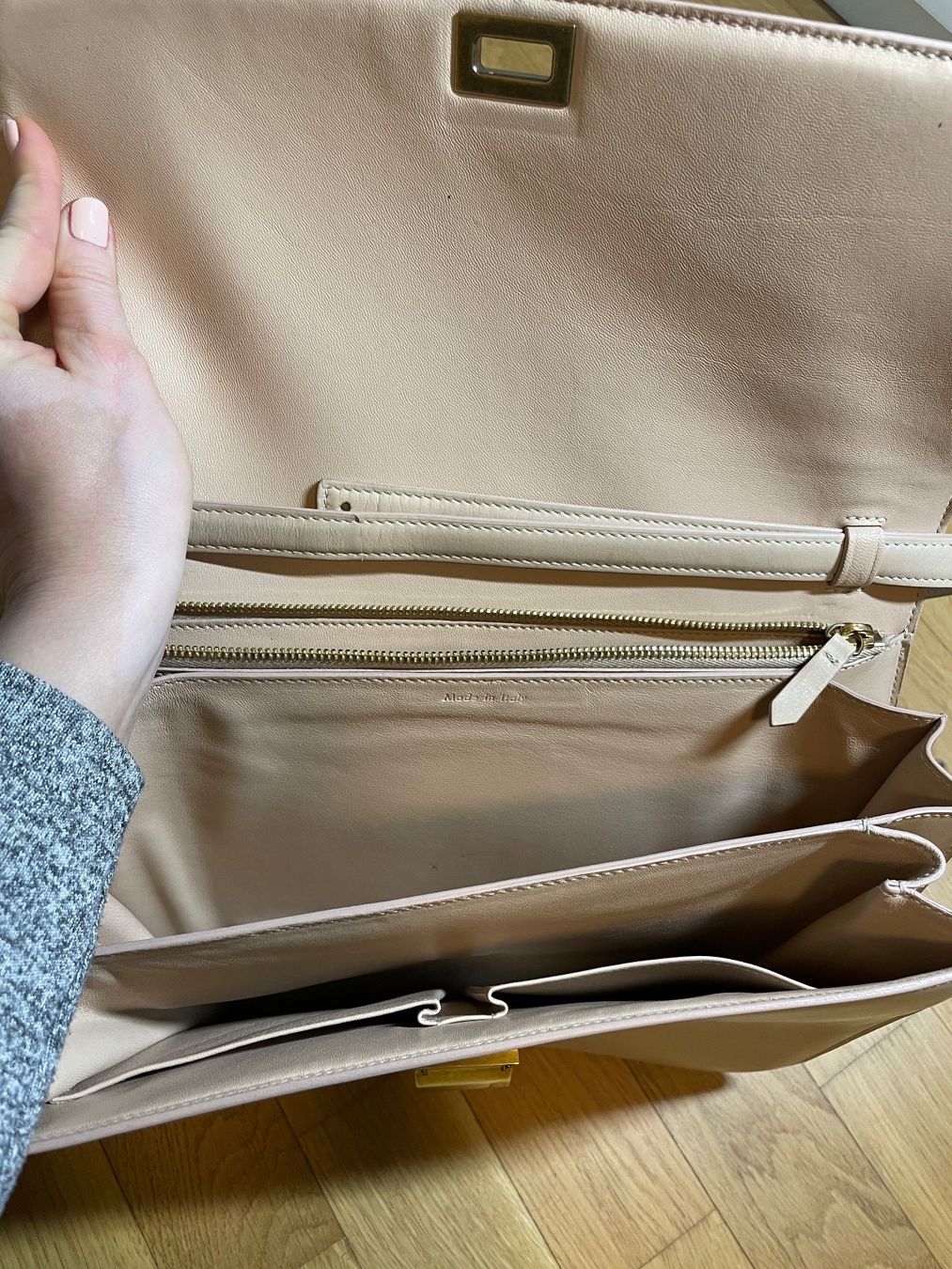 Celine Taschen für Damen: 100% original Céline Paris Large Nude Box Bag – Gebraucht aus Zug von dim_np7l 3