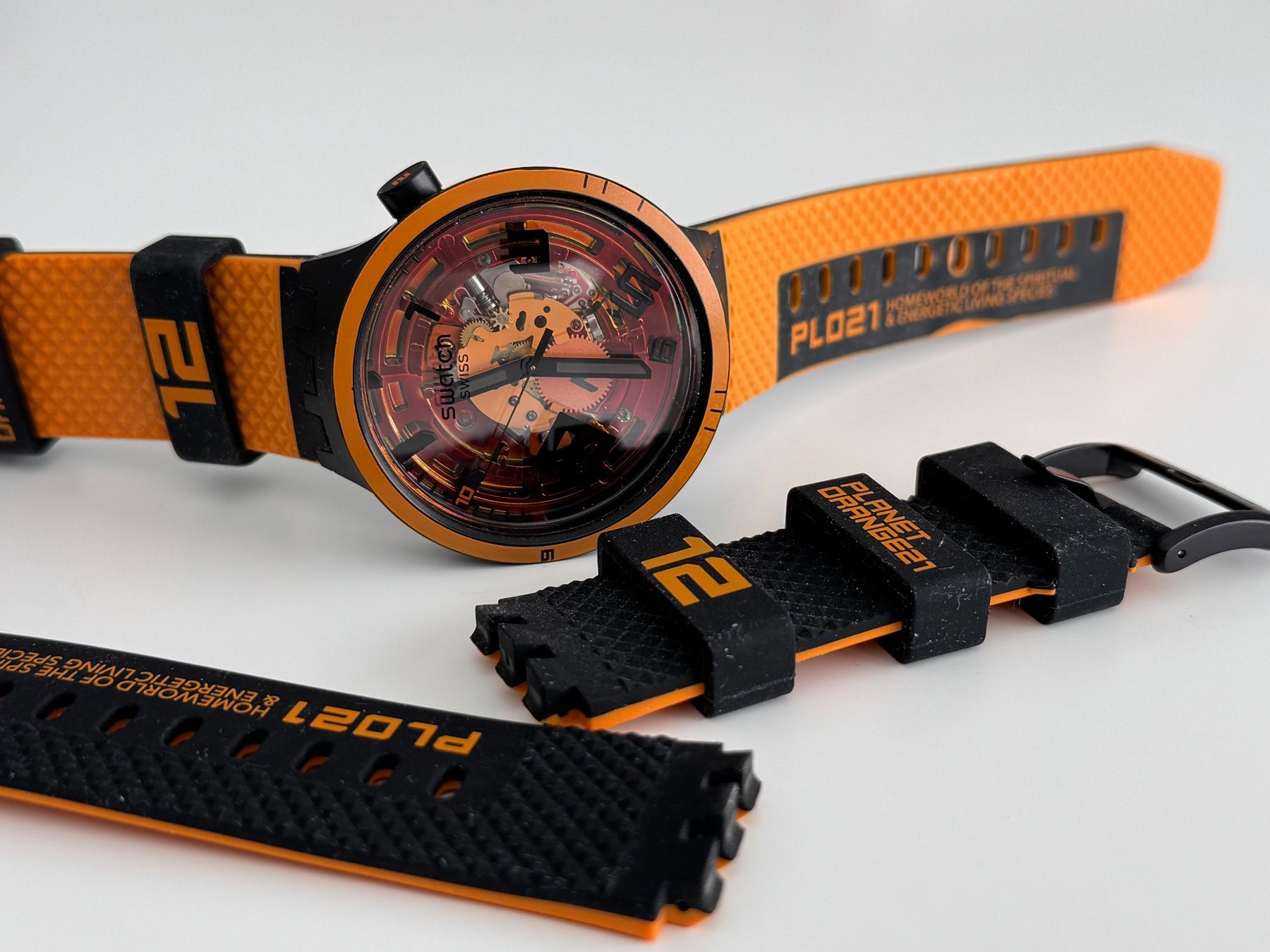 Swatch Orologi: Swatch PL021 Planet Orange, neuwertig – Usato da Schaffhausen venduto da schmizz 1