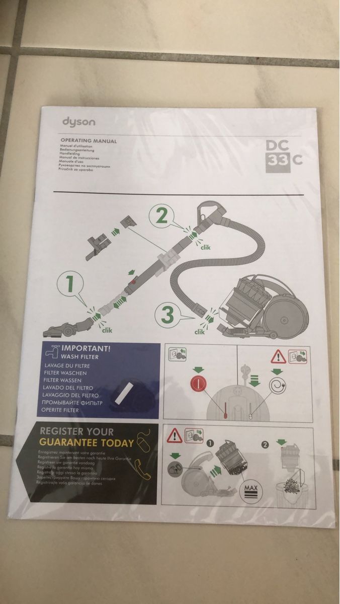 Documents: Dyson DC33C Operating Manual New – Neuf (Voir description) à Baltschieder par Miumiu21